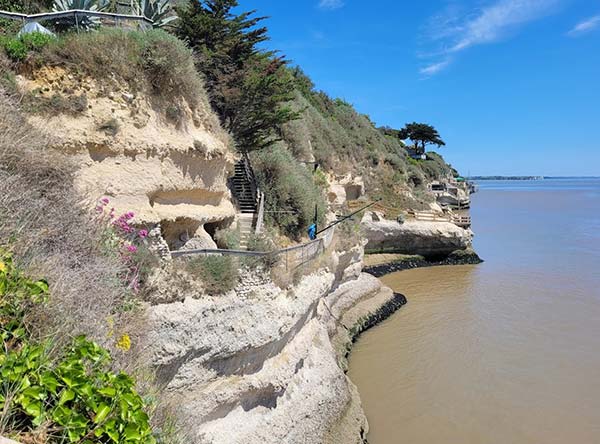Les grottes de Matata proche du camping Parc de Bellevue