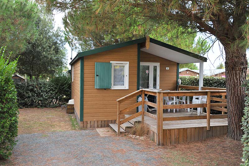 Chalet avec terrasse couverte à louer près de Royan