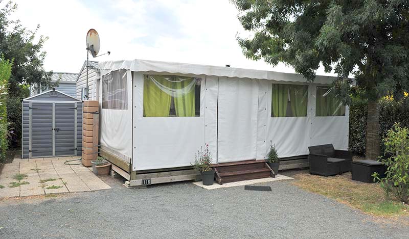 Chalet avec terrasse couverte à louer près de Royan