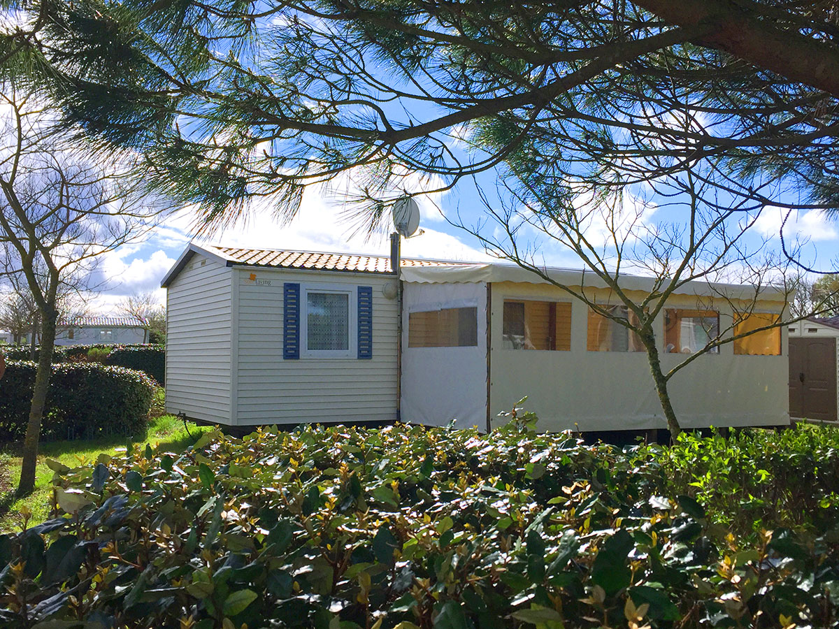 Chalet avec terrasse couverte à louer près de Royan