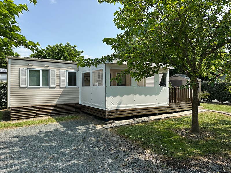 Chalet avec terrasse couverte à louer près de Royan