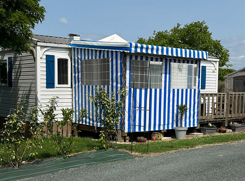 Chalet avec terrasse couverte à louer près de Royan